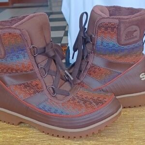 Sorel Women's winter WATERPROOF boots. Multi-color.